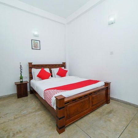 Oyo 555 Villa Dasuni Kandy Exterior foto